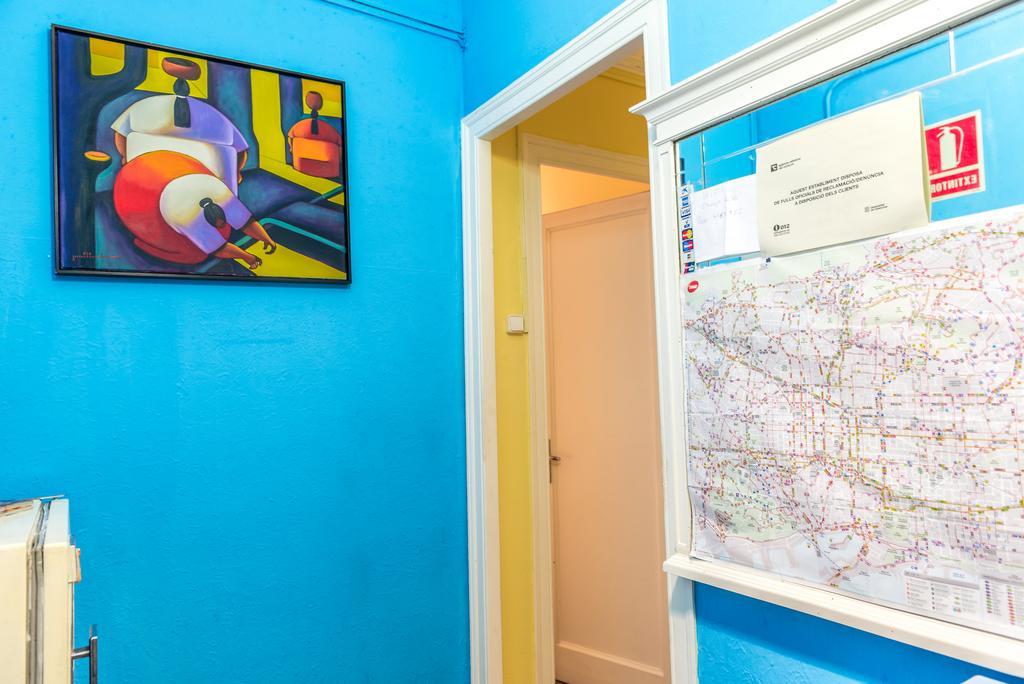 Hostel Turistic Castell Βαρκελώνη Εξωτερικό φωτογραφία