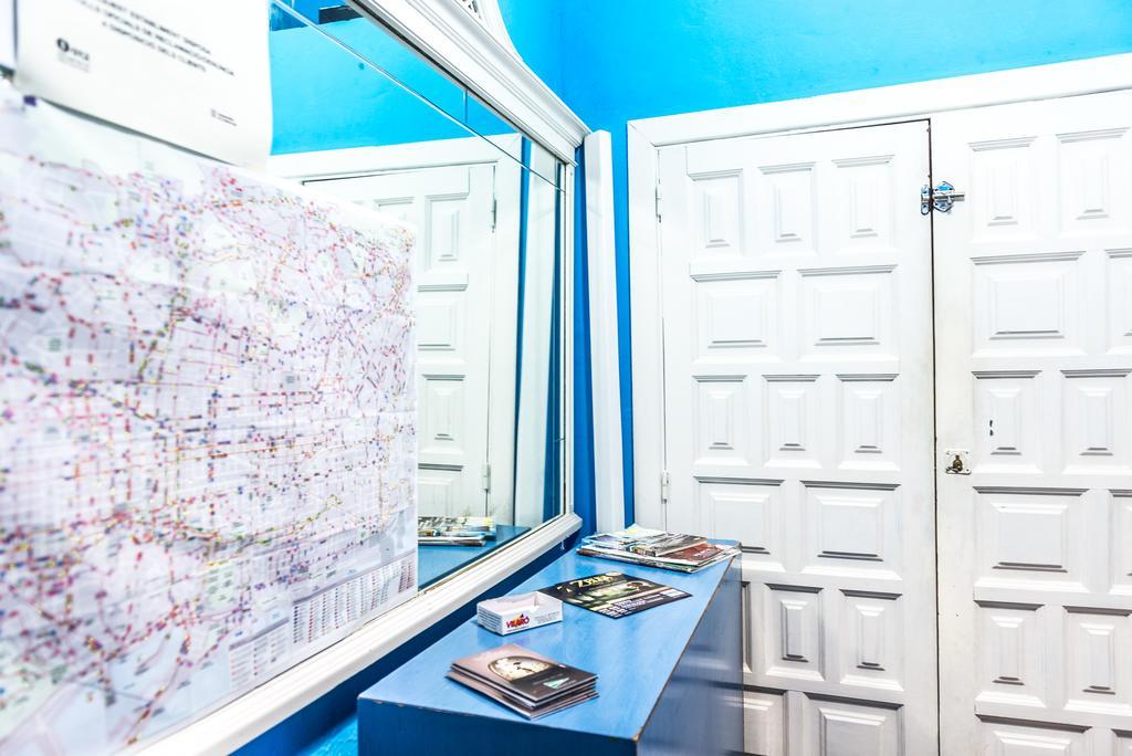 Hostel Turistic Castell Βαρκελώνη Εξωτερικό φωτογραφία