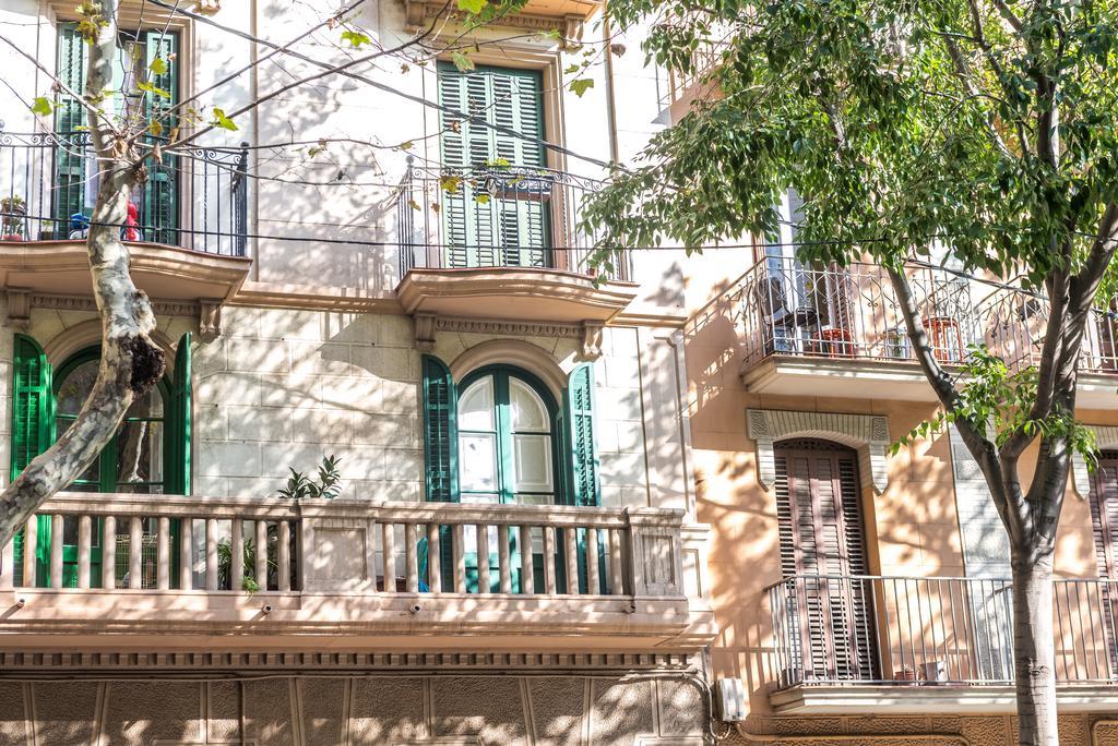Hostel Turistic Castell Βαρκελώνη Εξωτερικό φωτογραφία